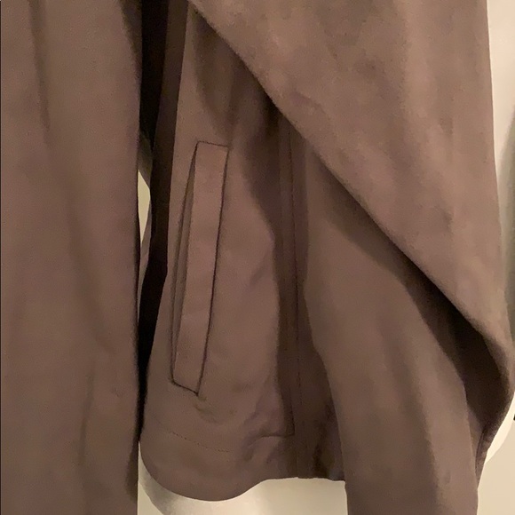 GF Jacket - Picture 5 of 8